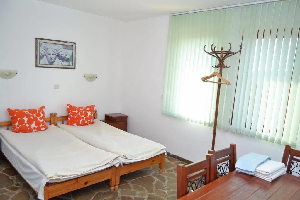 Guest House Diabora Arbanasi Exterior foto